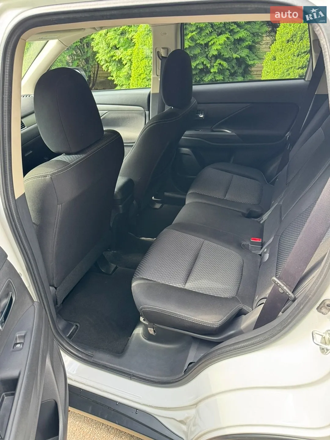 2017 Mitsubishi Outlander - мініатюра 6