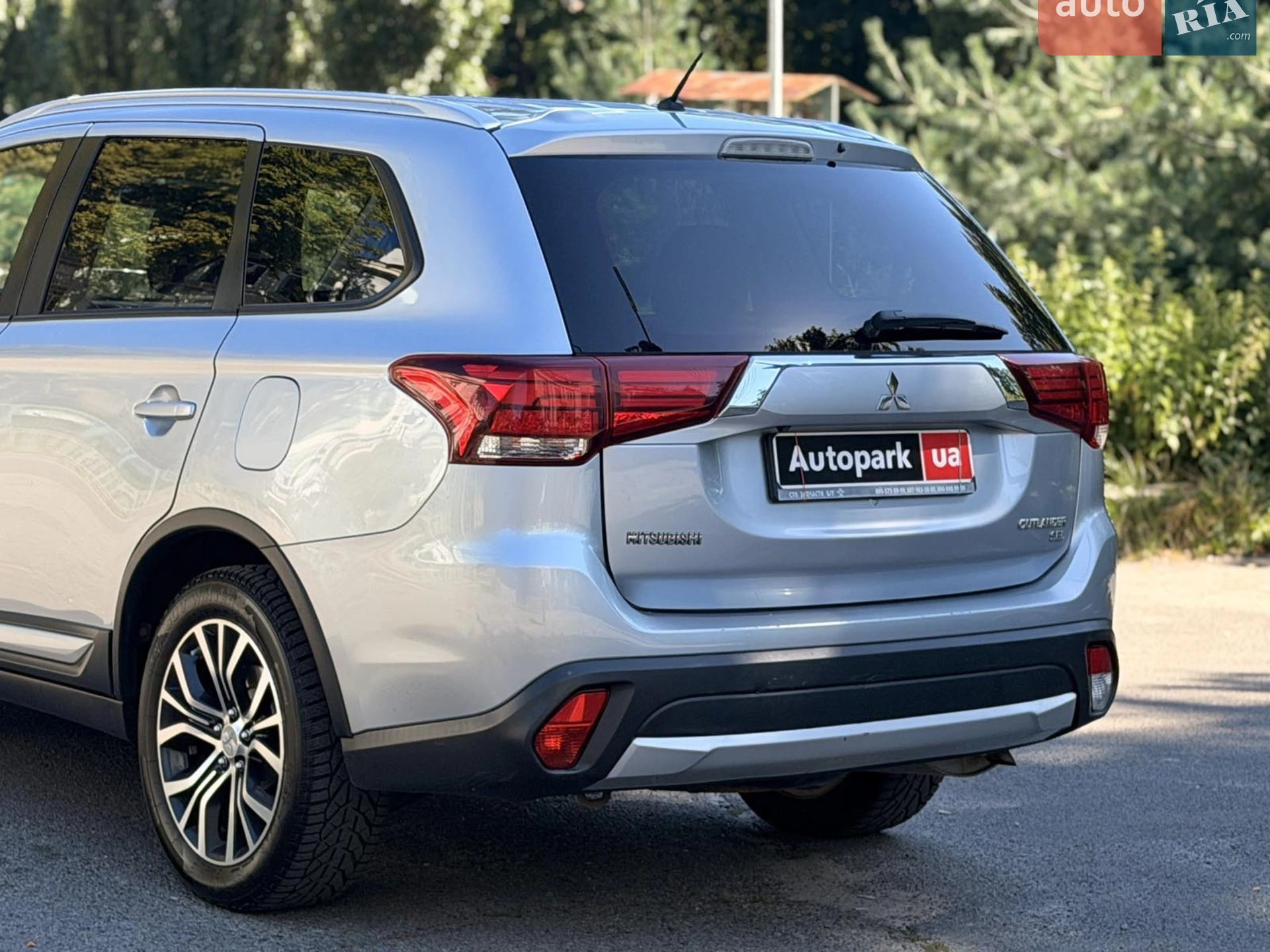 2015 Mitsubishi Outlander - мініатюра 4