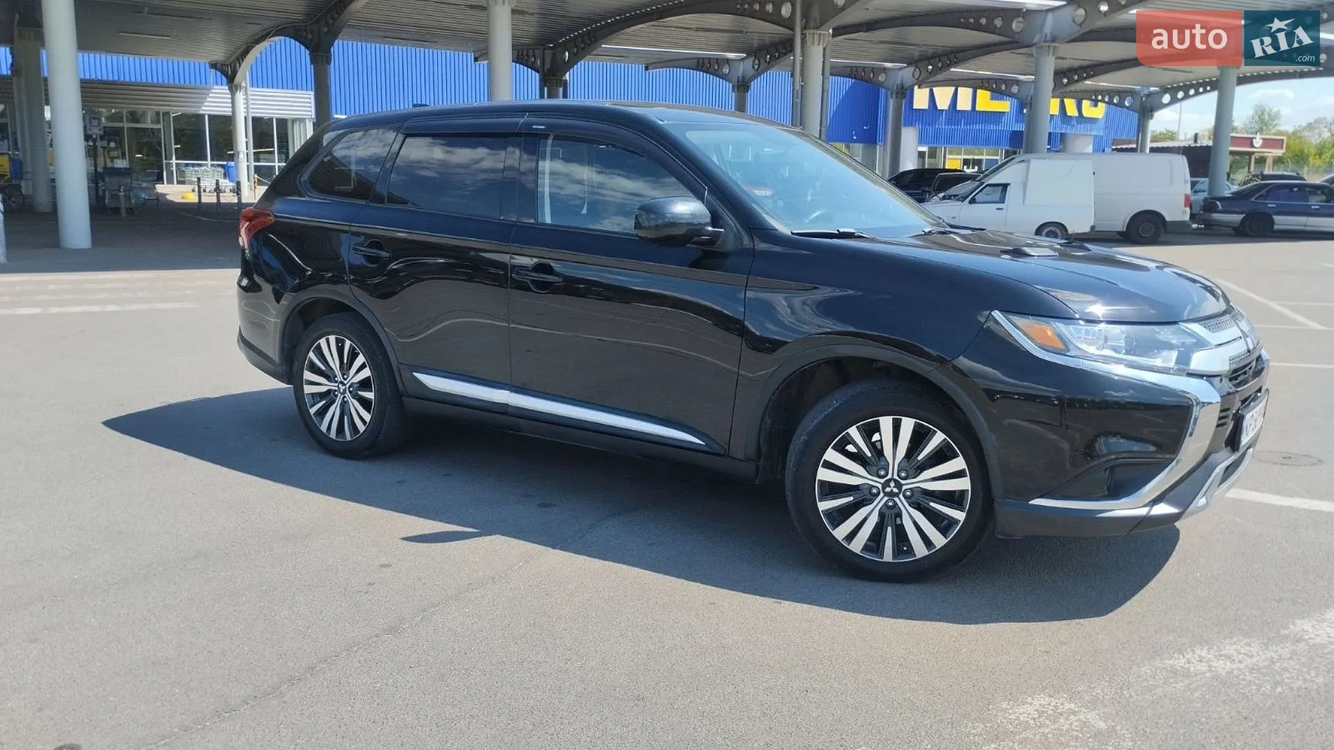 2019 Mitsubishi Outlander - мініатюра 3