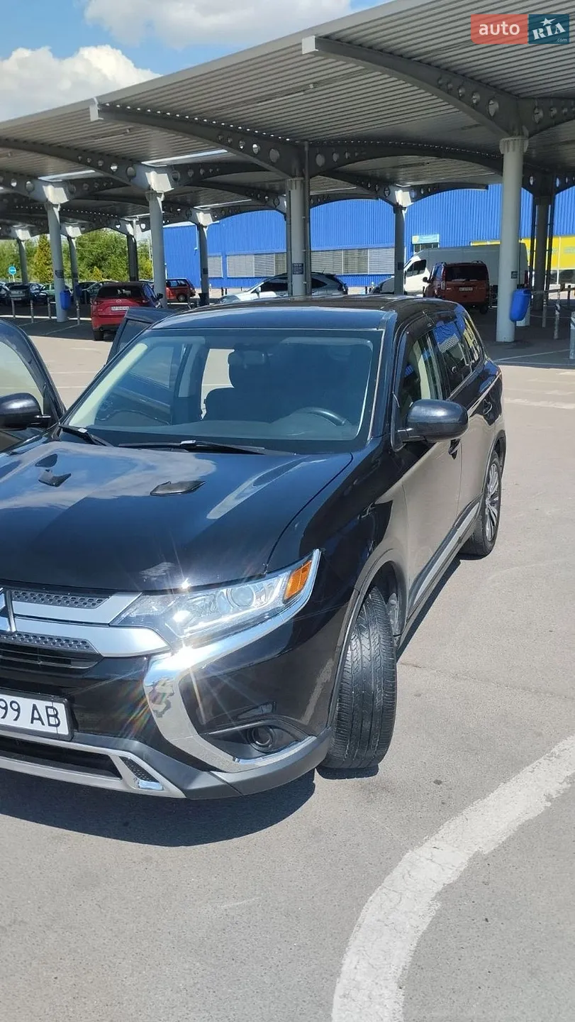 2019 Mitsubishi Outlander - мініатюра 12