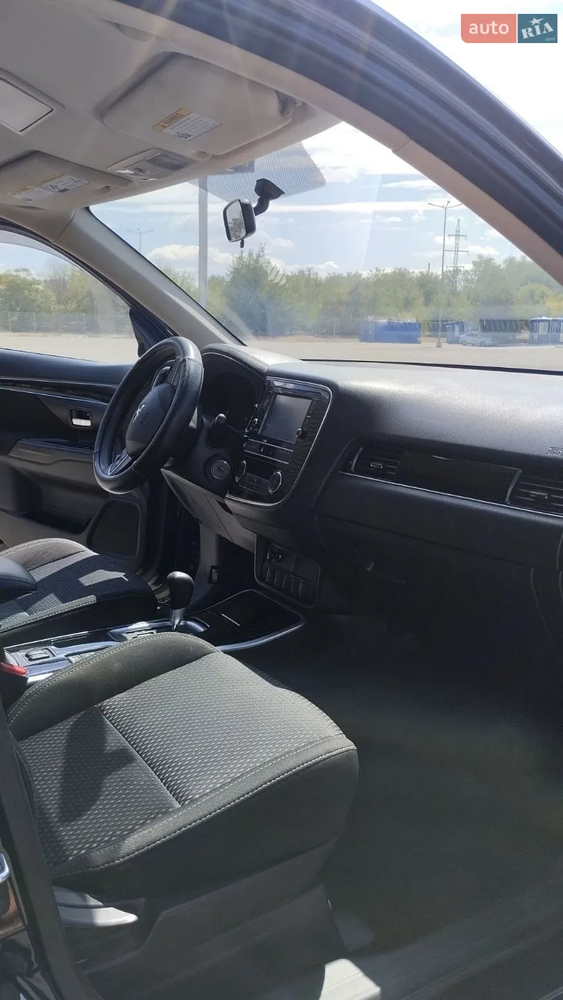2019 Mitsubishi Outlander - мініатюра 20