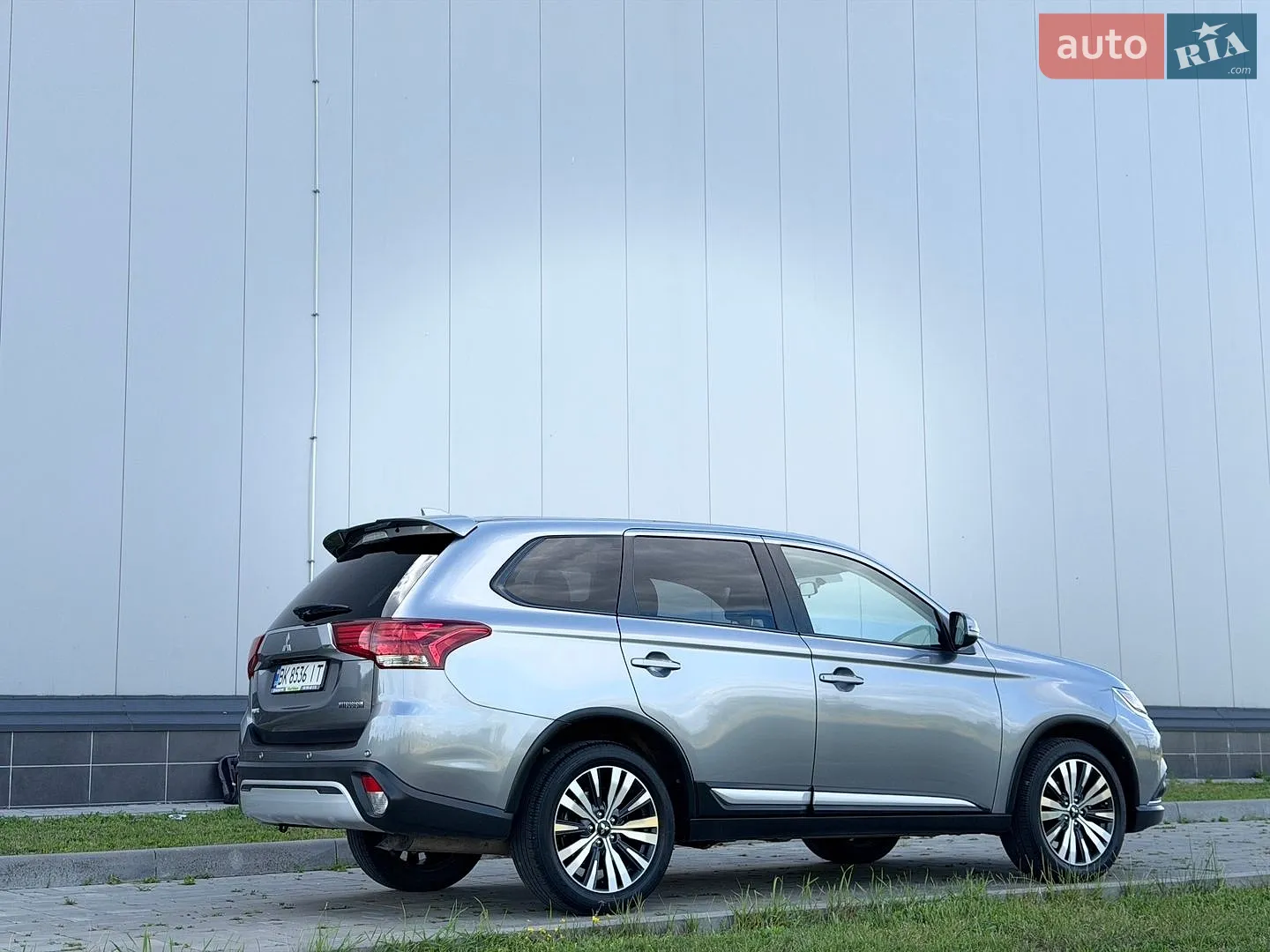 2019 Mitsubishi Outlander - мініатюра 4