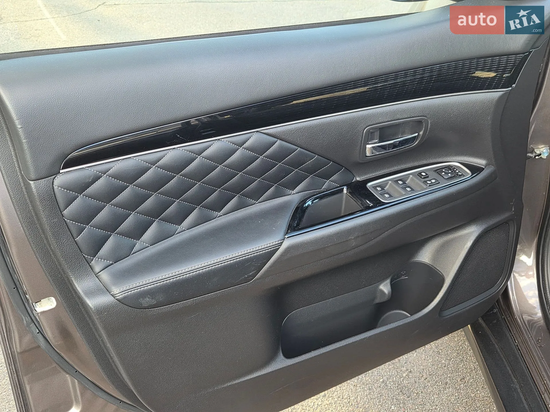 2021 Mitsubishi Outlander - мініатюра 39