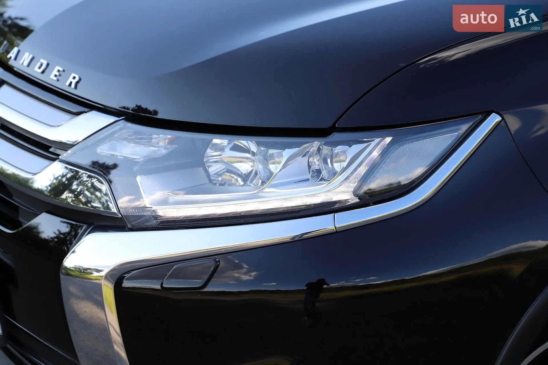2016 Mitsubishi Outlander - мініатюра 27