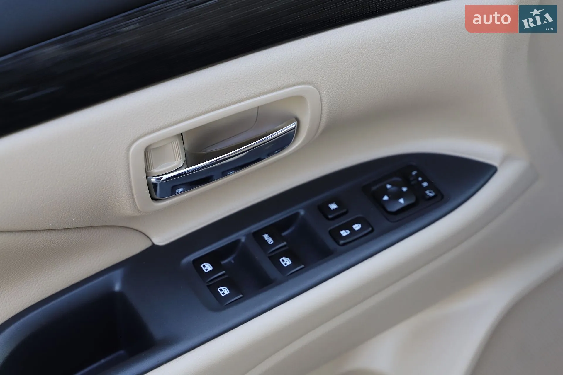 2016 Mitsubishi Outlander - мініатюра 51