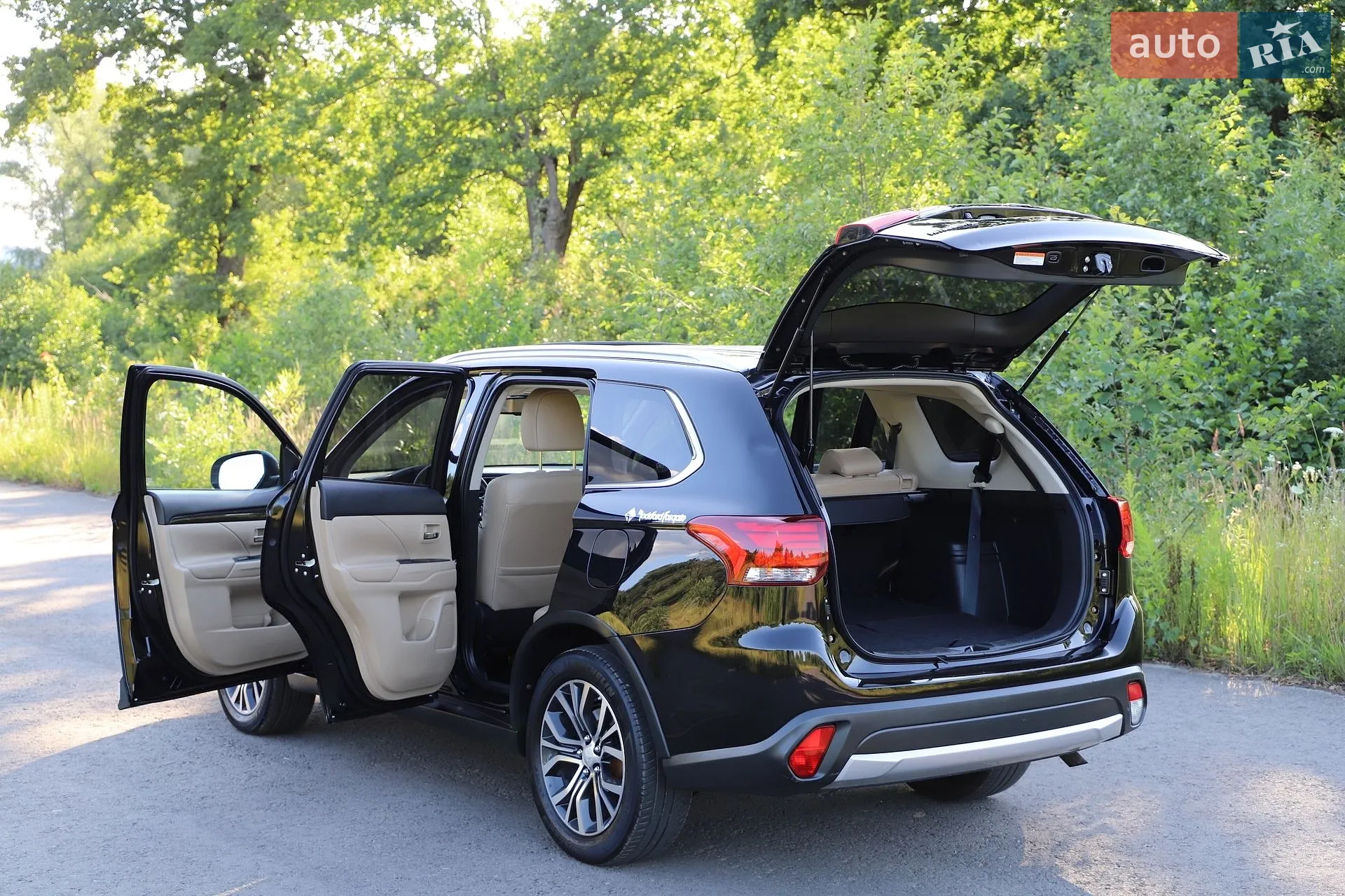 2016 Mitsubishi Outlander - мініатюра 108