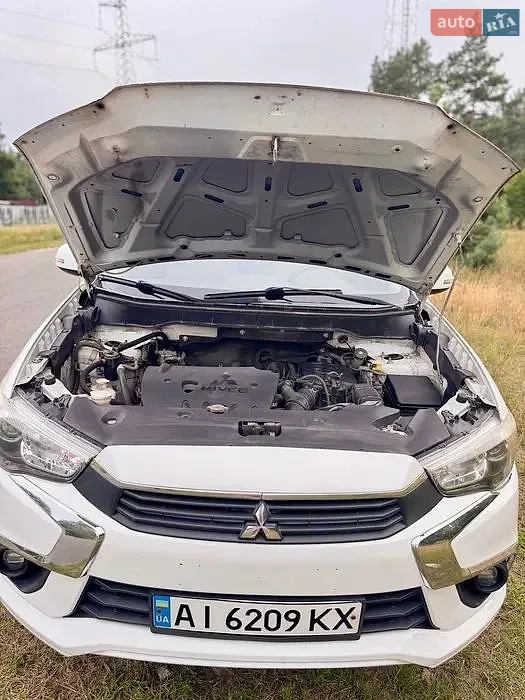 2017 Mitsubishi Outlander - мініатюра 12