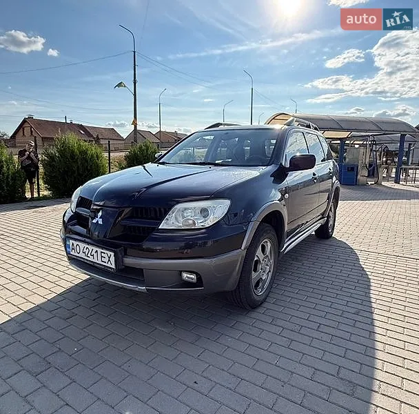 Mitsubishi Outlander 2005
