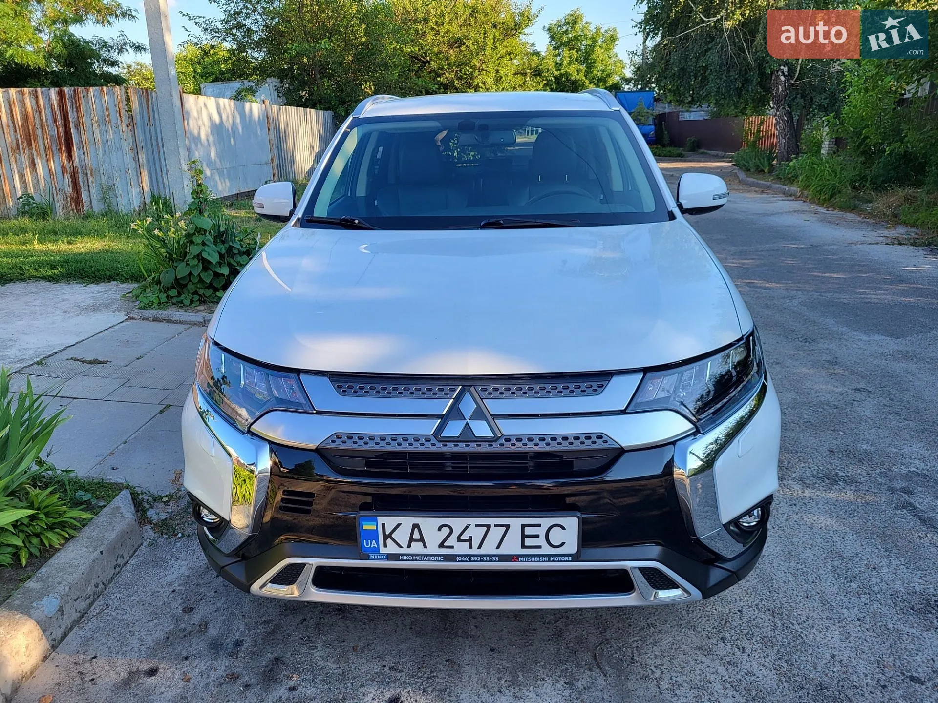 2021 Mitsubishi Outlander - мініатюра 2