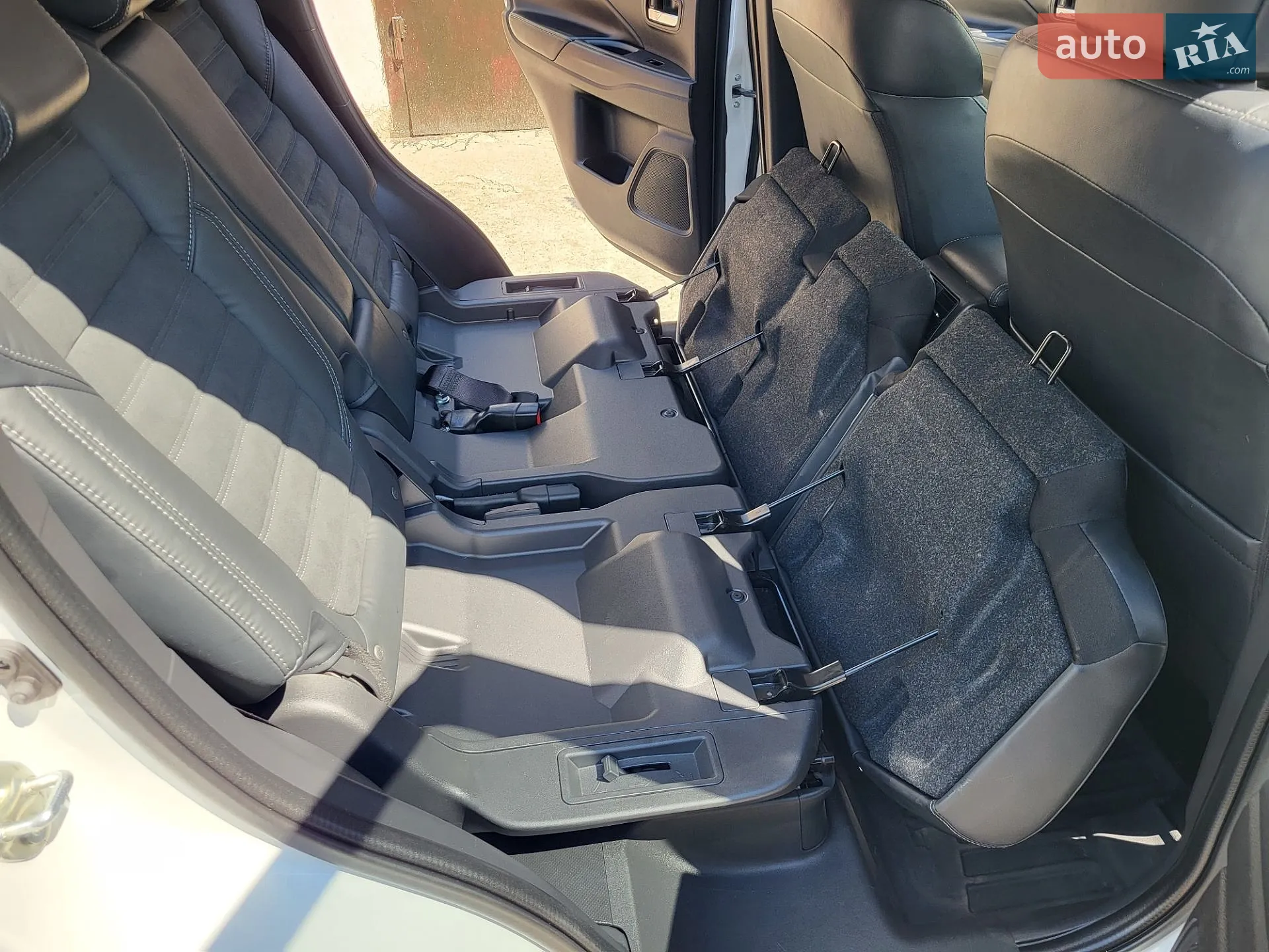 2021 Mitsubishi Outlander - мініатюра 32