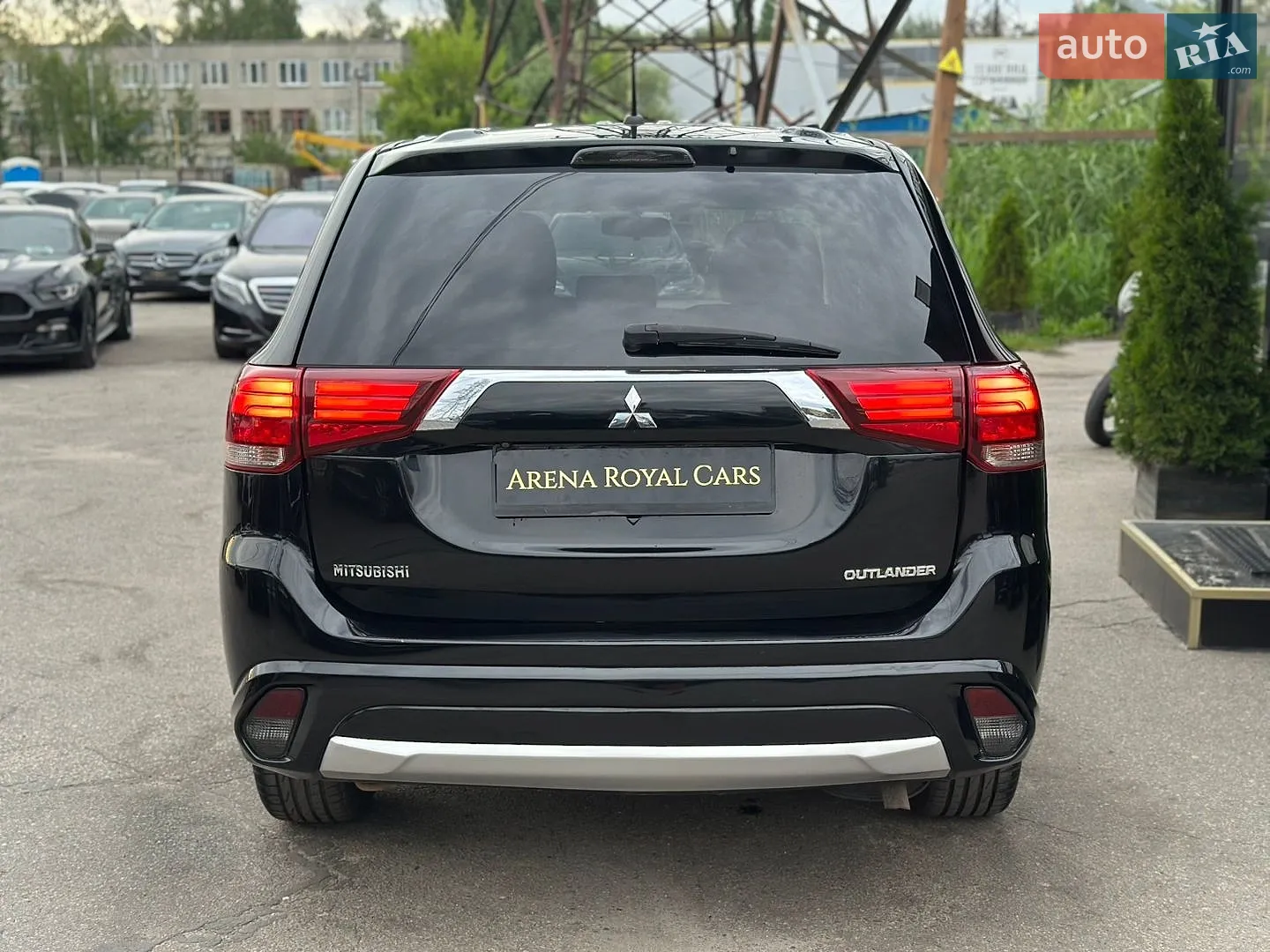 2016 Mitsubishi Outlander - мініатюра 11