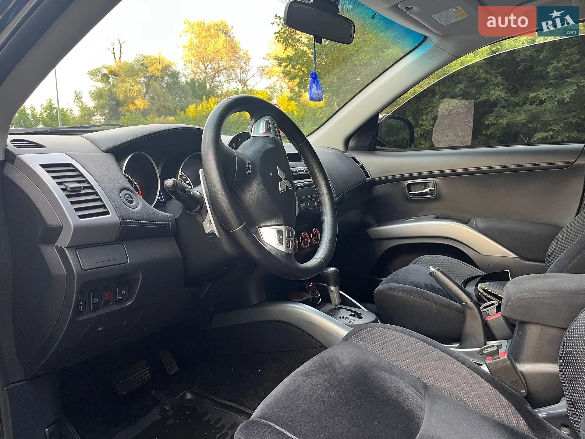 2011 Mitsubishi Outlander - мініатюра 16