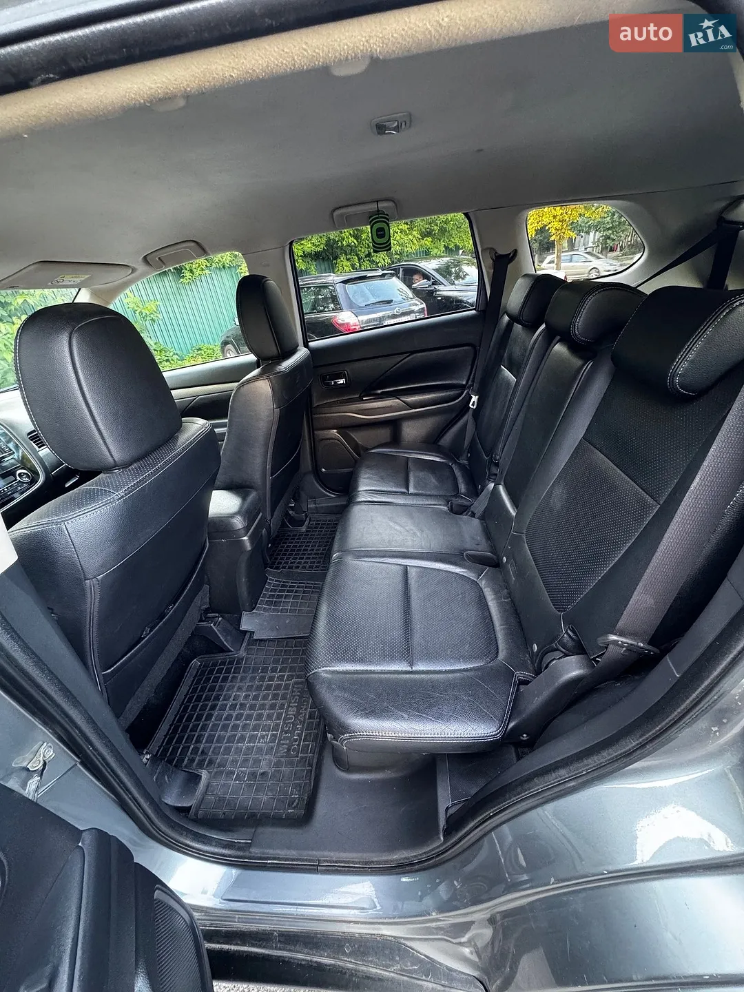 2013 Mitsubishi Outlander - мініатюра 9