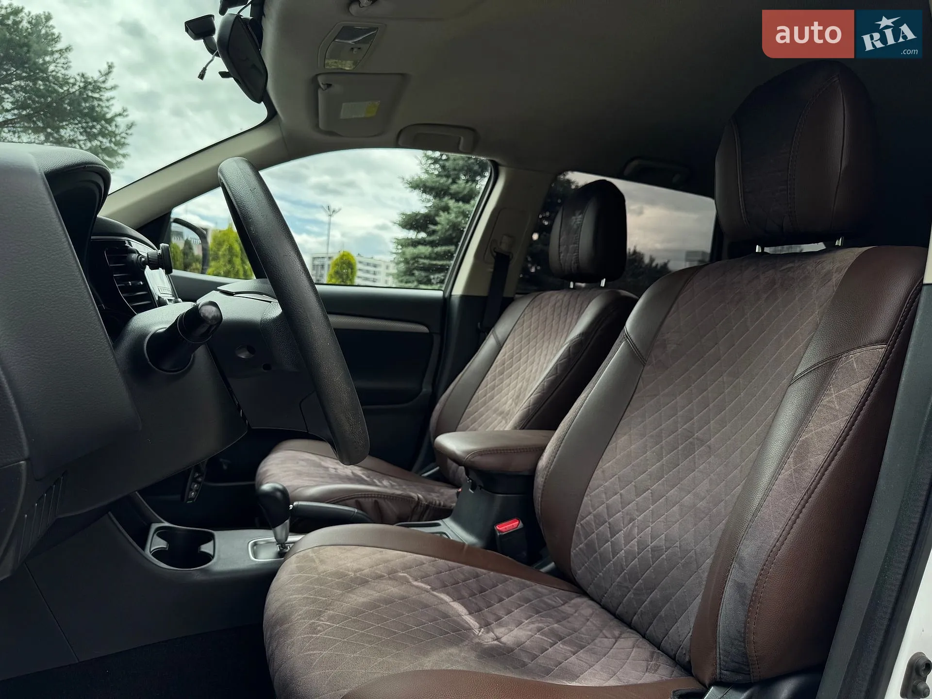 2012 Mitsubishi Outlander - мініатюра 9