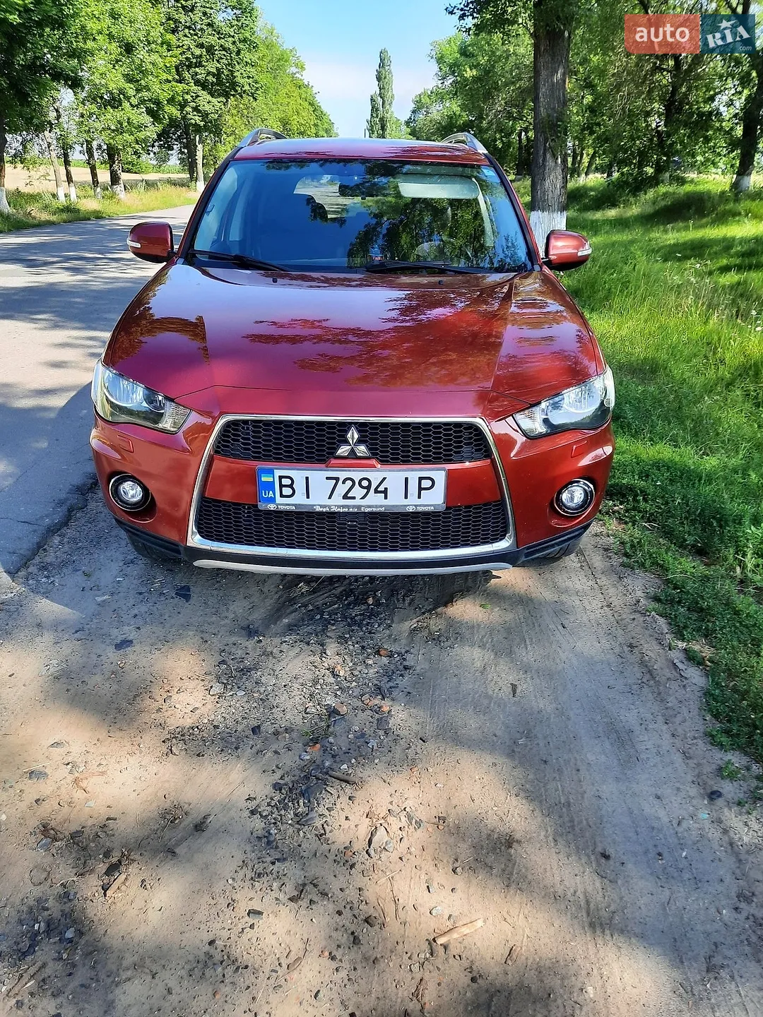 2010 Mitsubishi Outlander - фото 1