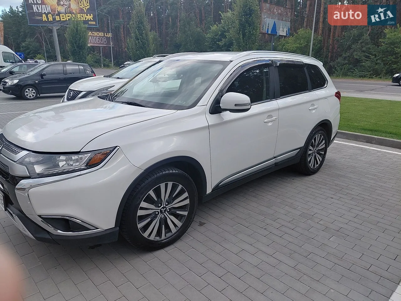 2018 Mitsubishi Outlander - мініатюра 17
