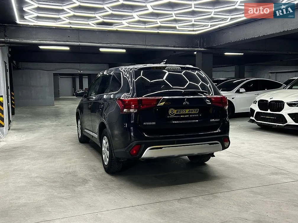 2018 Mitsubishi Outlander - мініатюра 8