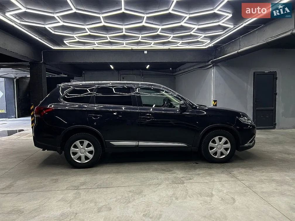 2018 Mitsubishi Outlander - мініатюра 11
