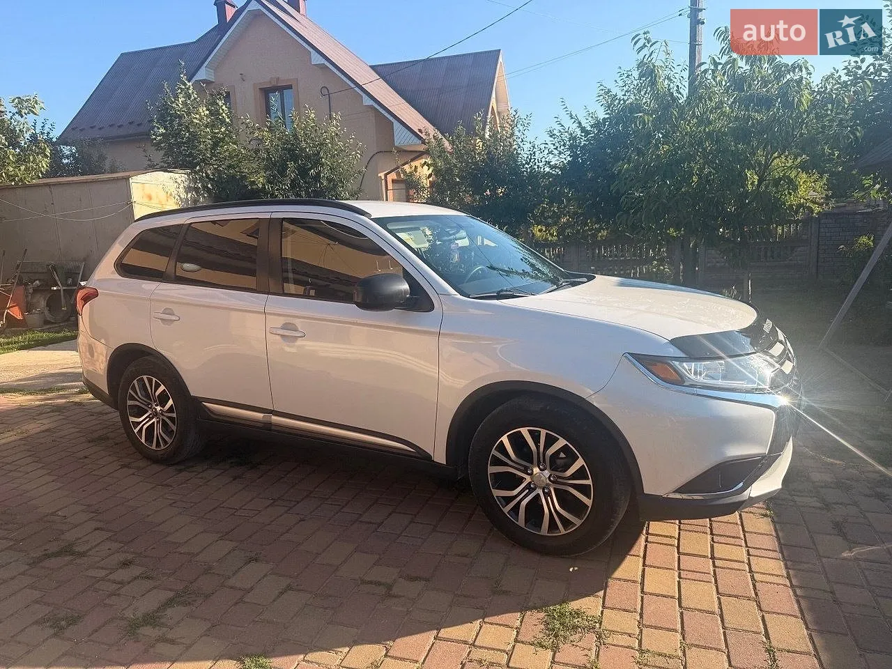 2018 Mitsubishi Outlander - мініатюра 13