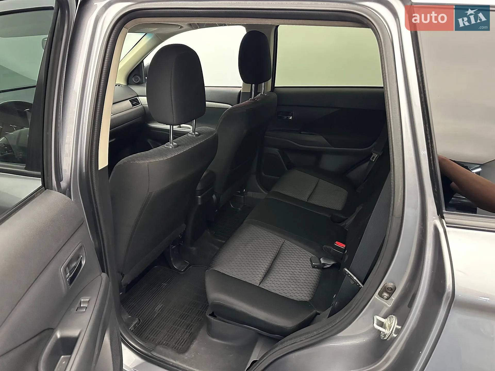 2013 Mitsubishi Outlander - мініатюра 9