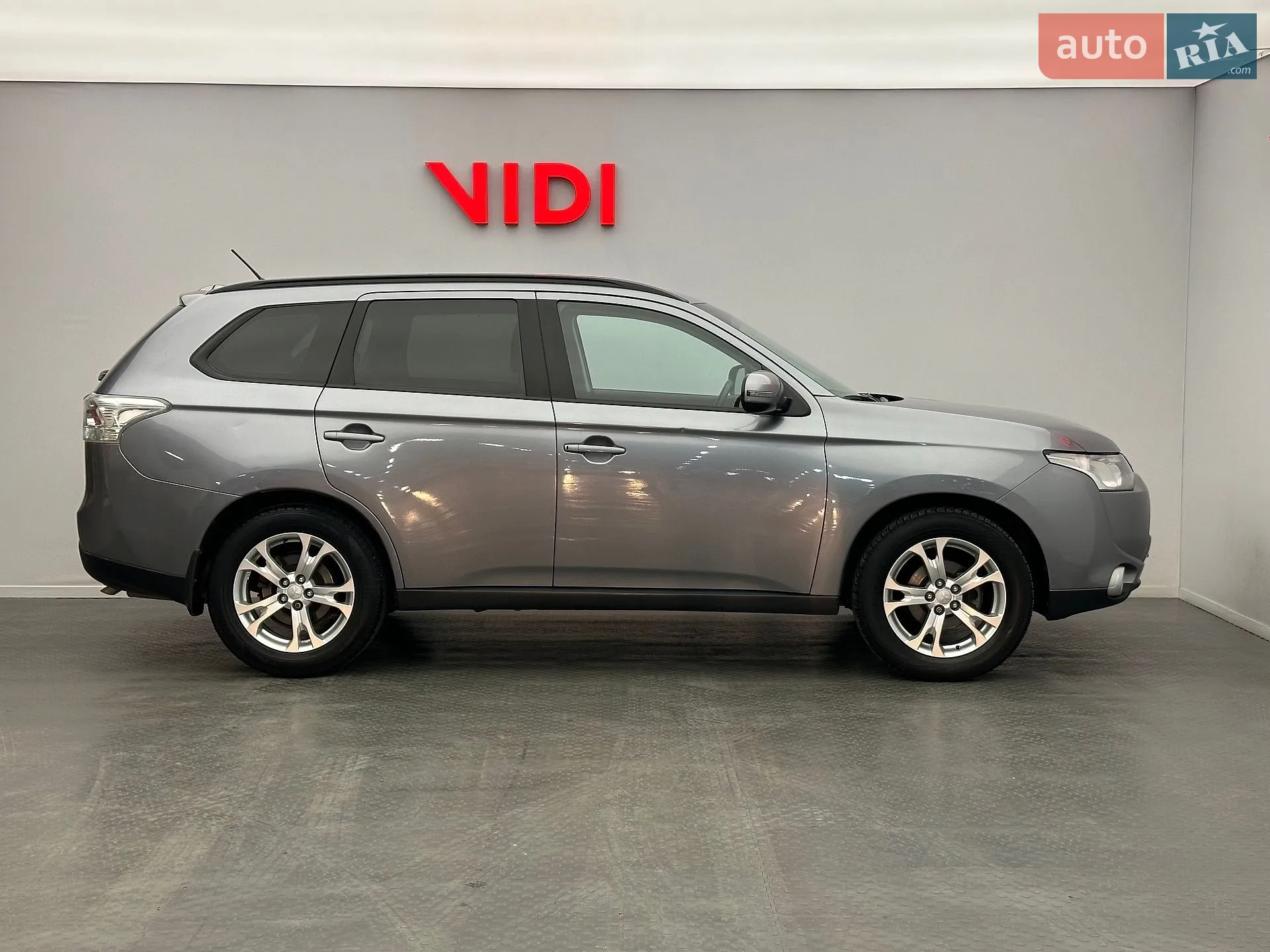 2013 Mitsubishi Outlander - мініатюра 4