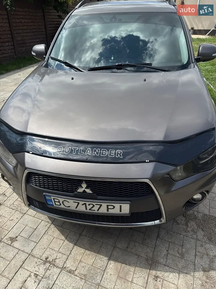 2010 Mitsubishi Outlander - мініатюра 13