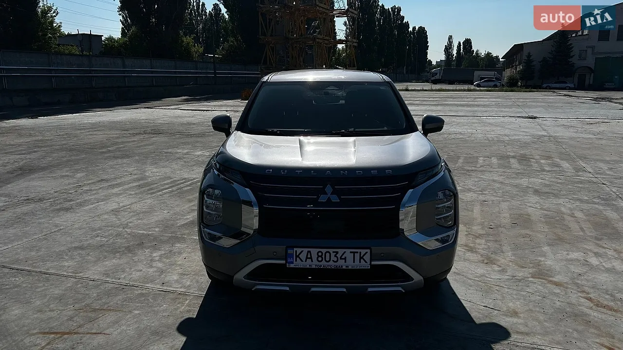 2021 Mitsubishi Outlander - мініатюра 7