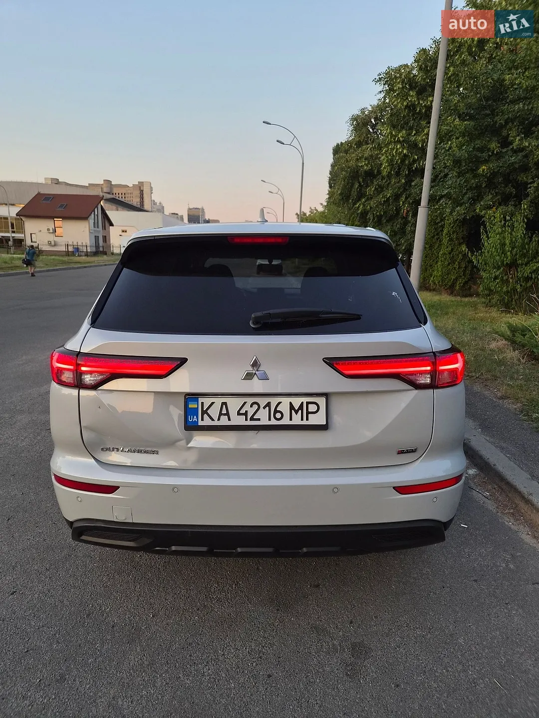 2022 Mitsubishi Outlander - мініатюра 4