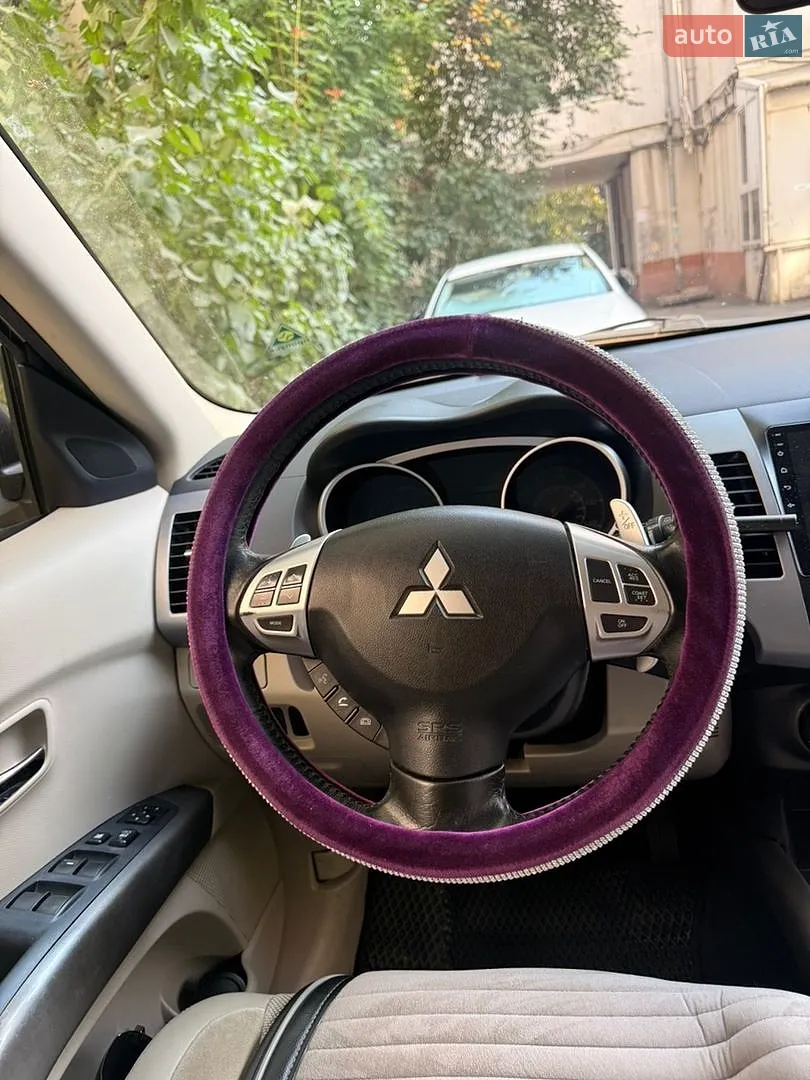 2011 Mitsubishi Outlander - мініатюра 5