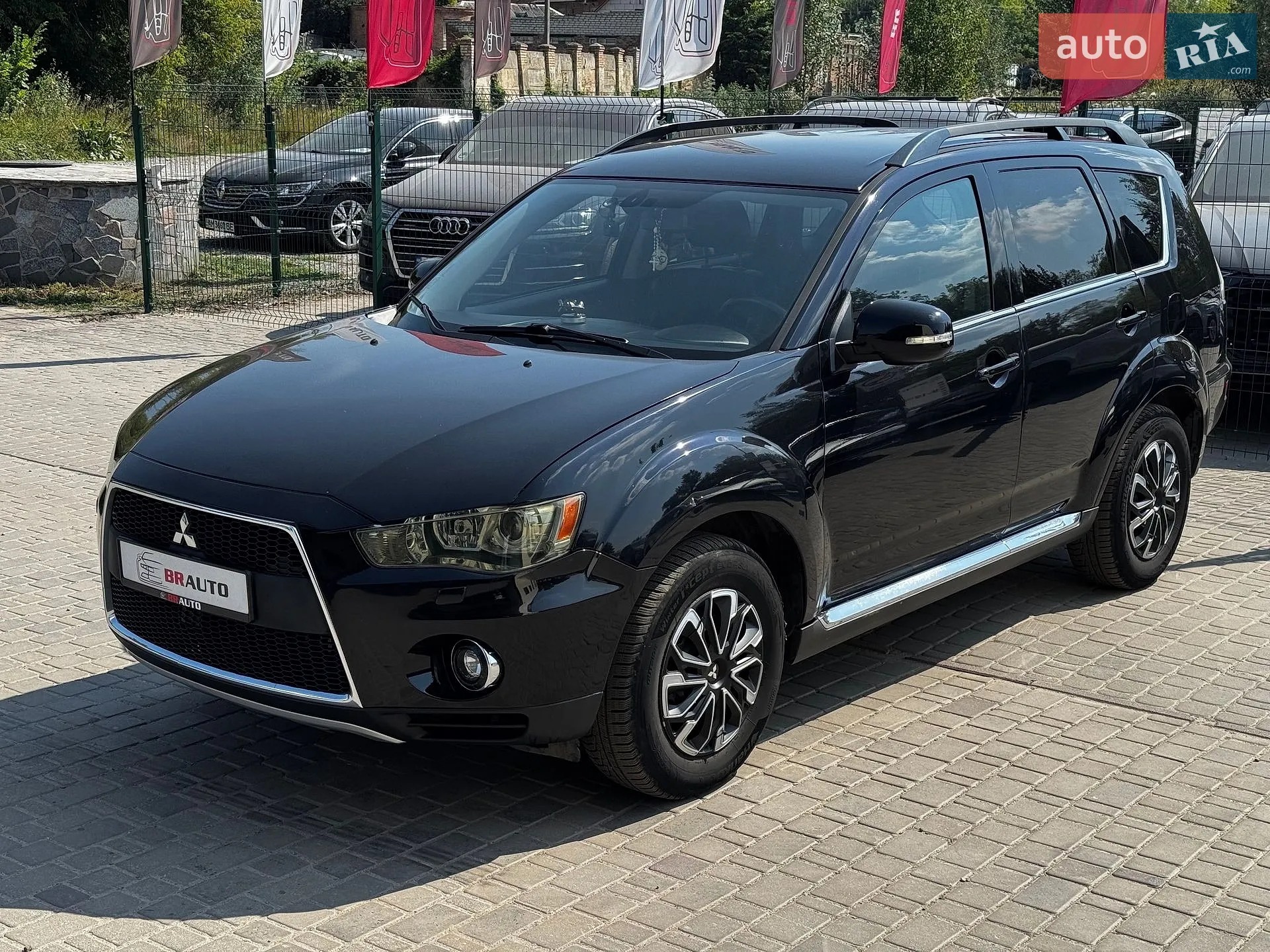 2011 Mitsubishi Outlander - мініатюра 2