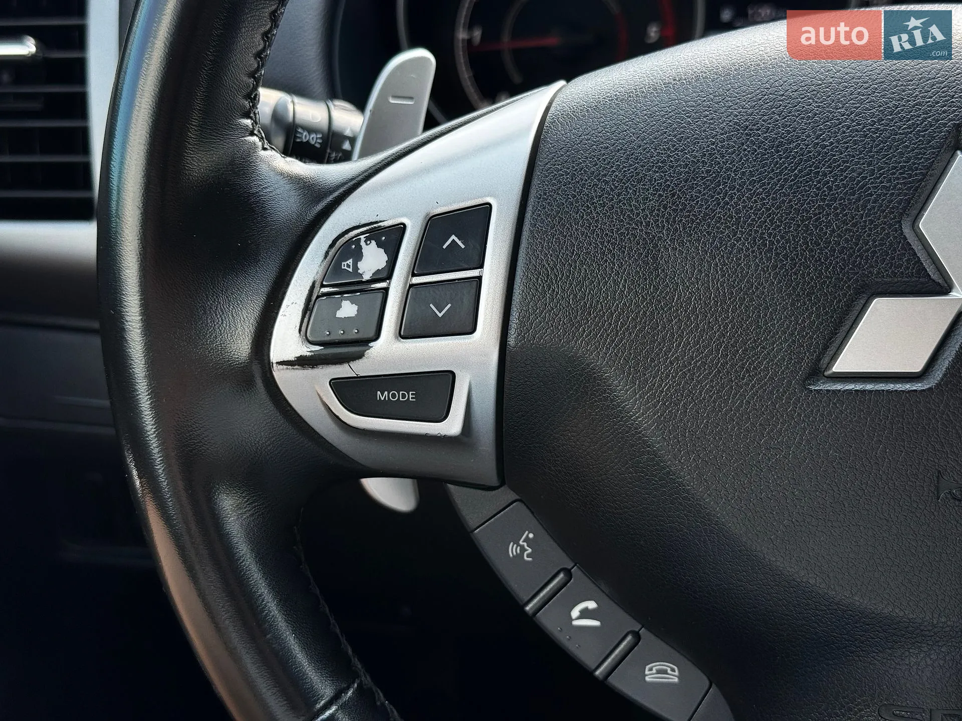 2011 Mitsubishi Outlander - мініатюра 41