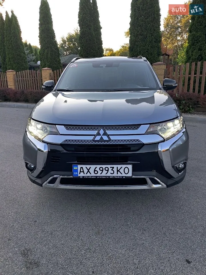 2019 Mitsubishi Outlander - мініатюра 11