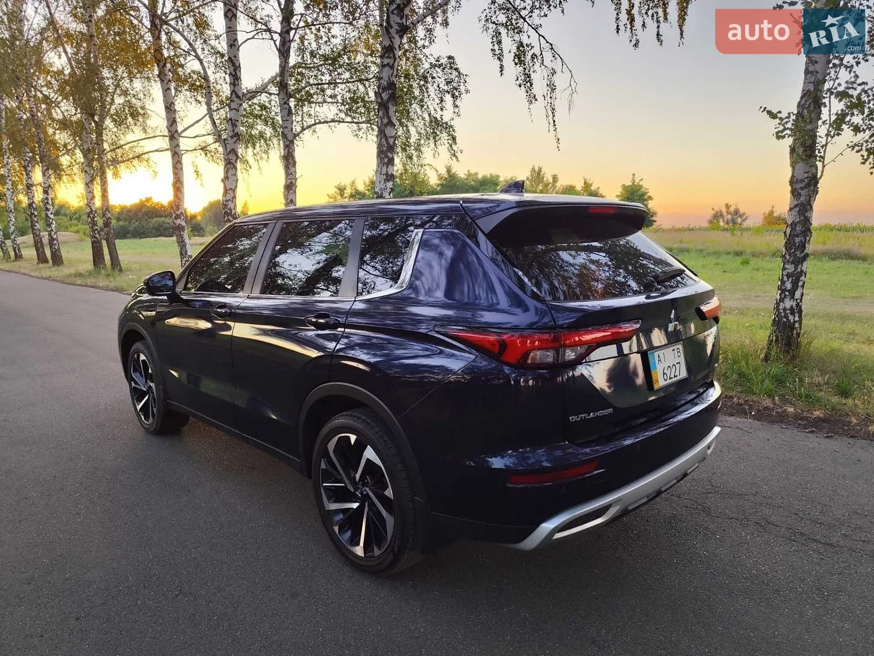 2023 Mitsubishi Outlander - мініатюра 13