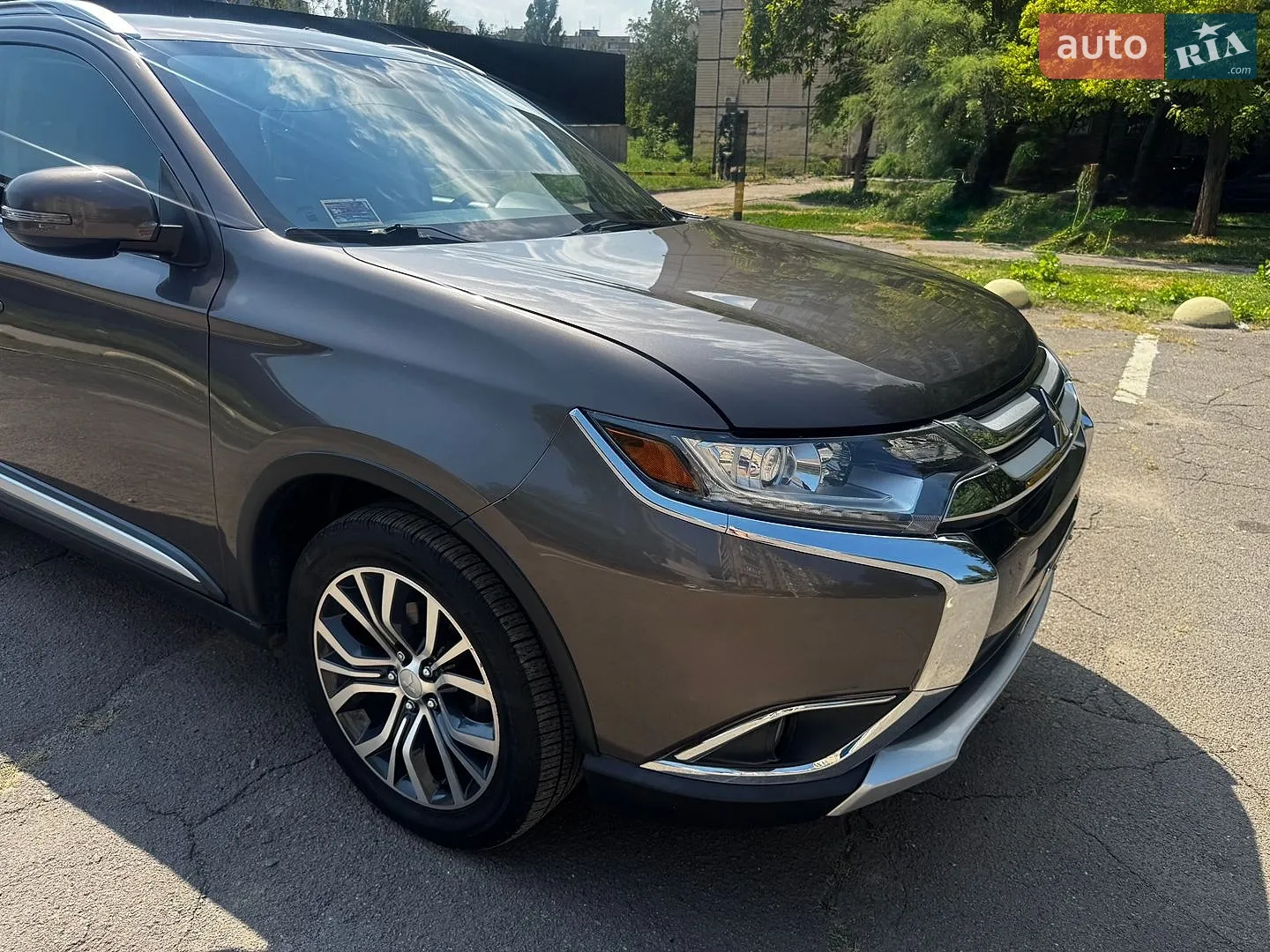 2017 Mitsubishi Outlander - мініатюра 3