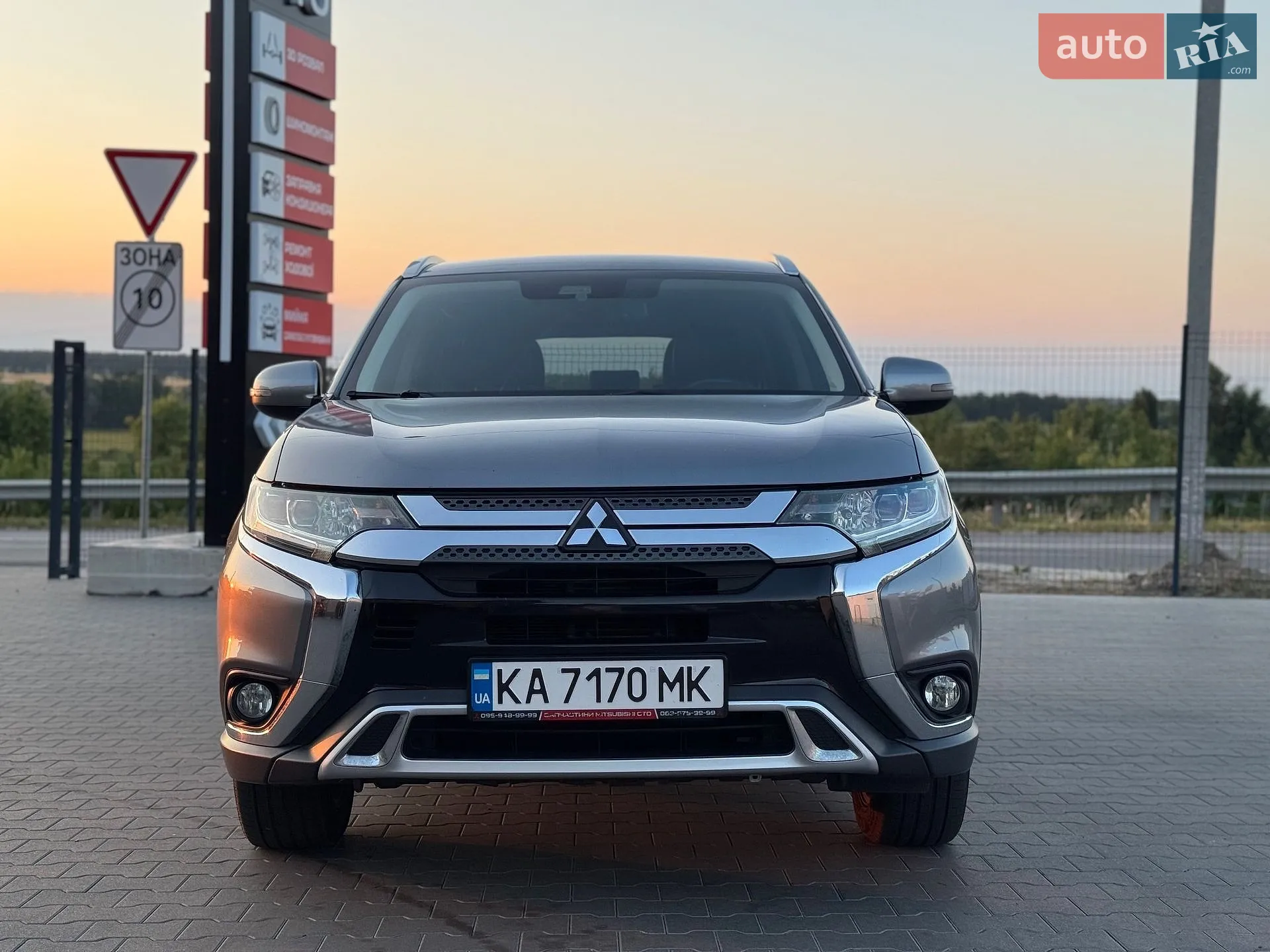 2020 Mitsubishi Outlander - мініатюра 4
