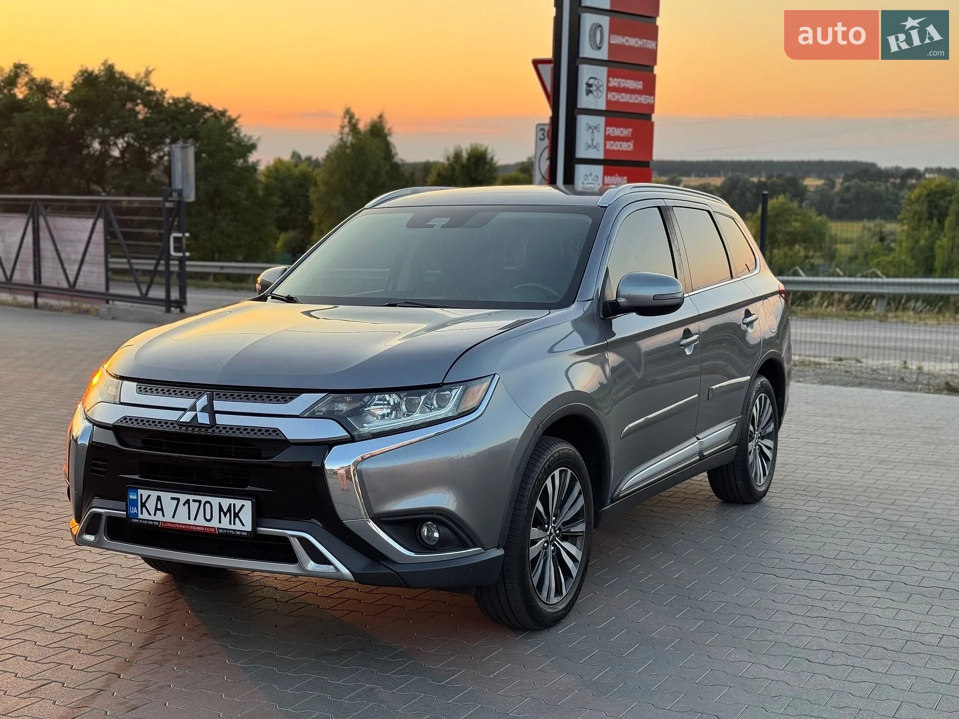 2020 Mitsubishi Outlander - мініатюра 5