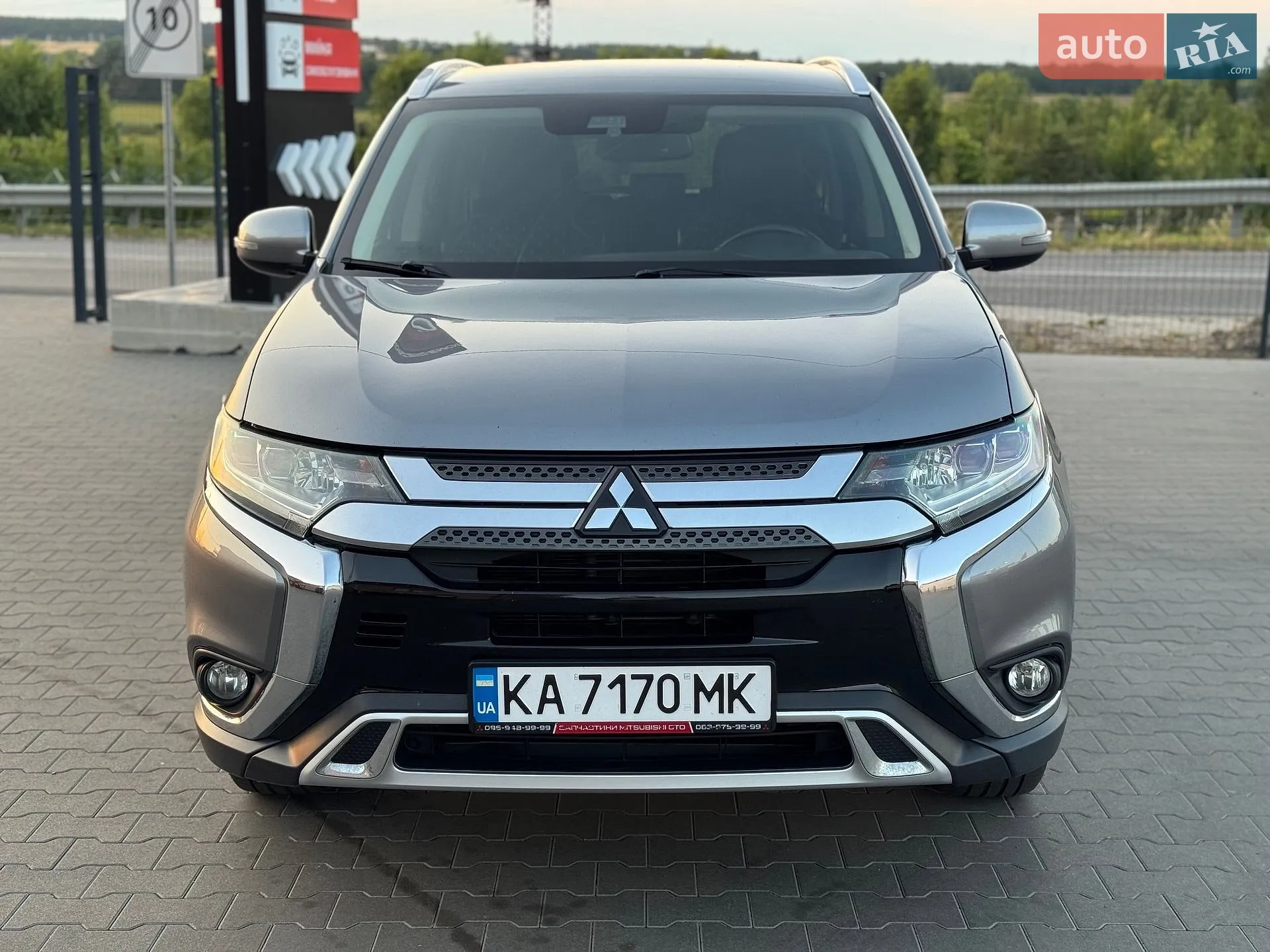 2020 Mitsubishi Outlander - мініатюра 24