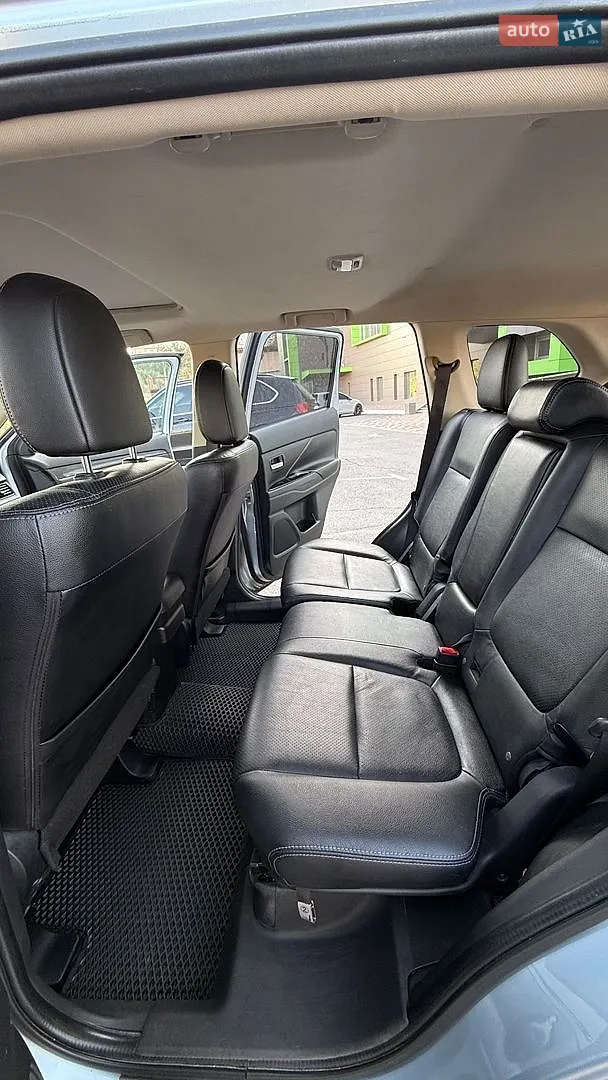 2015 Mitsubishi Outlander - мініатюра 11