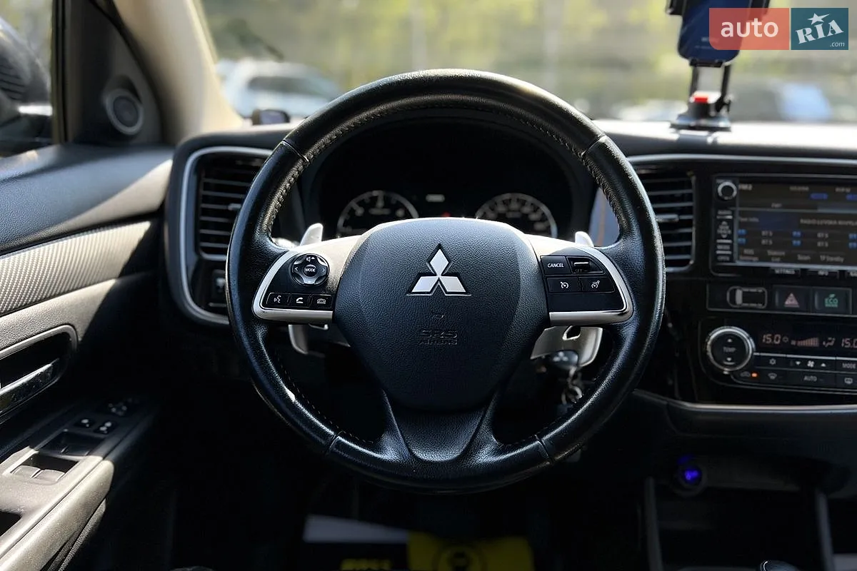 2012 Mitsubishi Outlander - мініатюра 12
