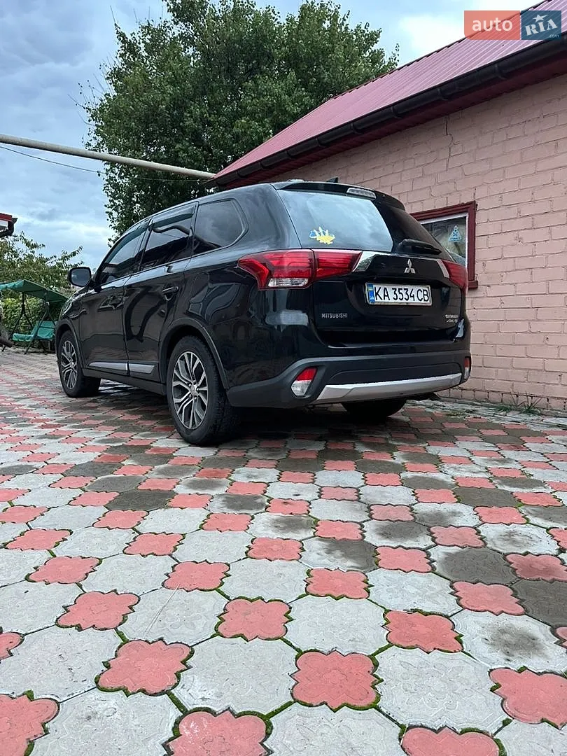 2017 Mitsubishi Outlander - мініатюра 6
