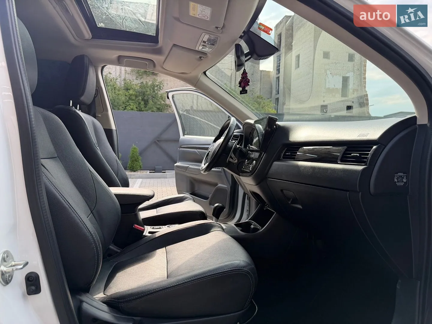 2016 Mitsubishi Outlander - мініатюра 53