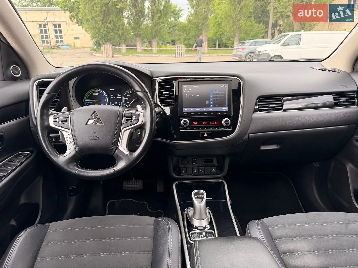 2020 Mitsubishi Outlander - мініатюра 24