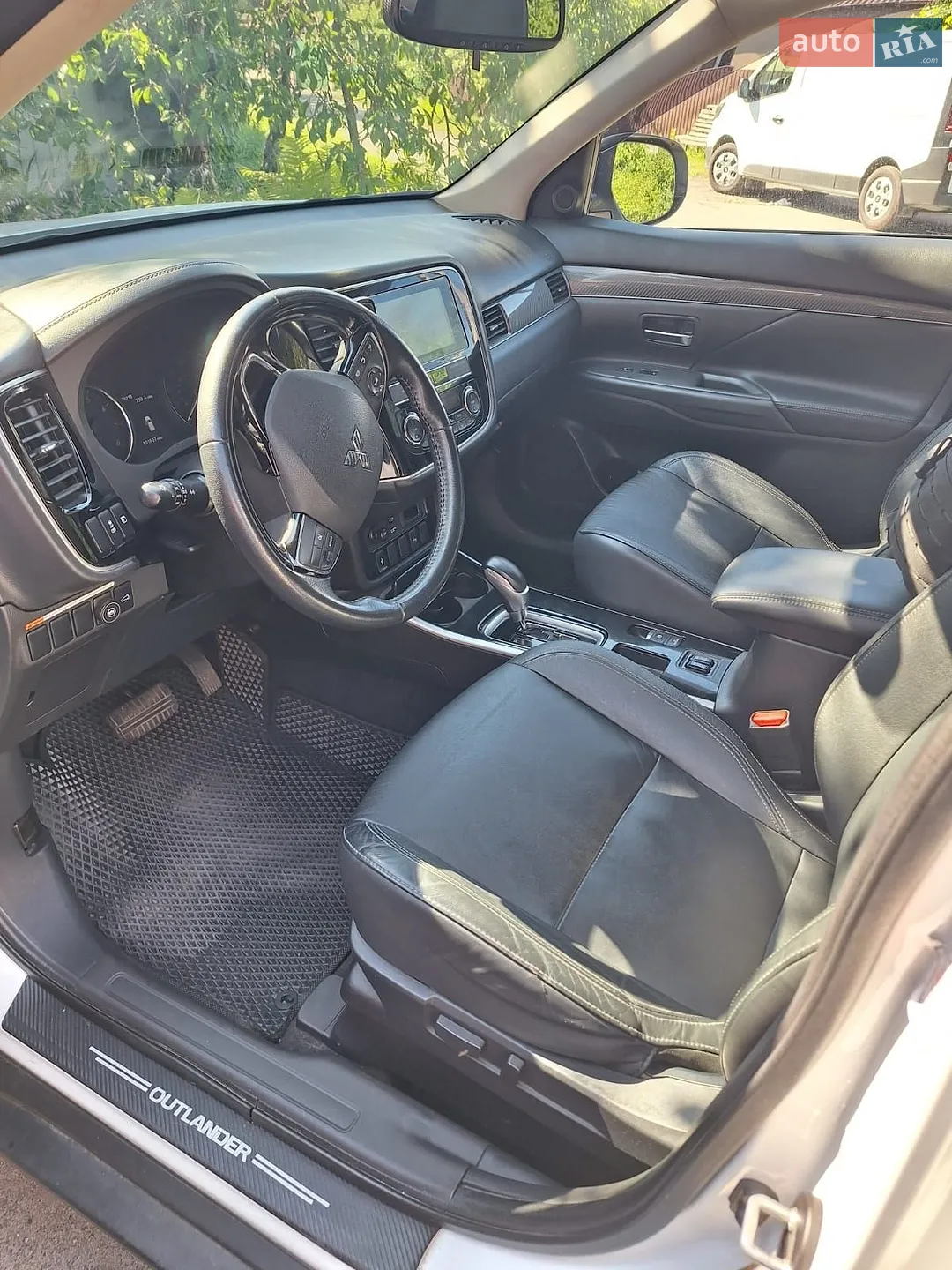 2019 Mitsubishi Outlander - мініатюра 10