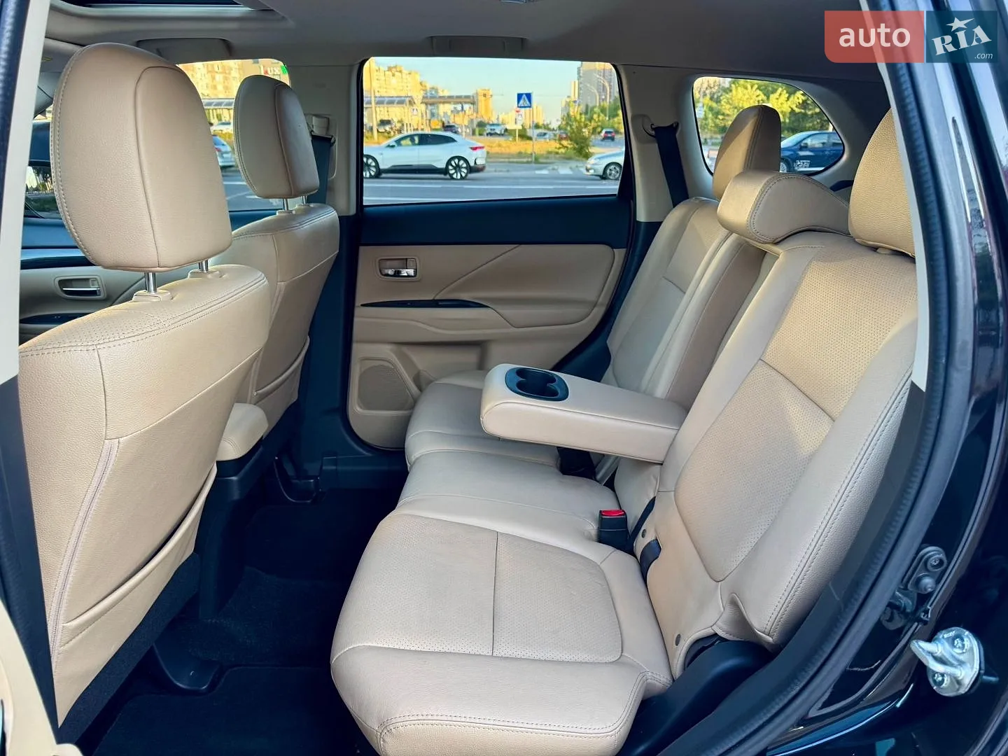 2018 Mitsubishi Outlander - мініатюра 43
