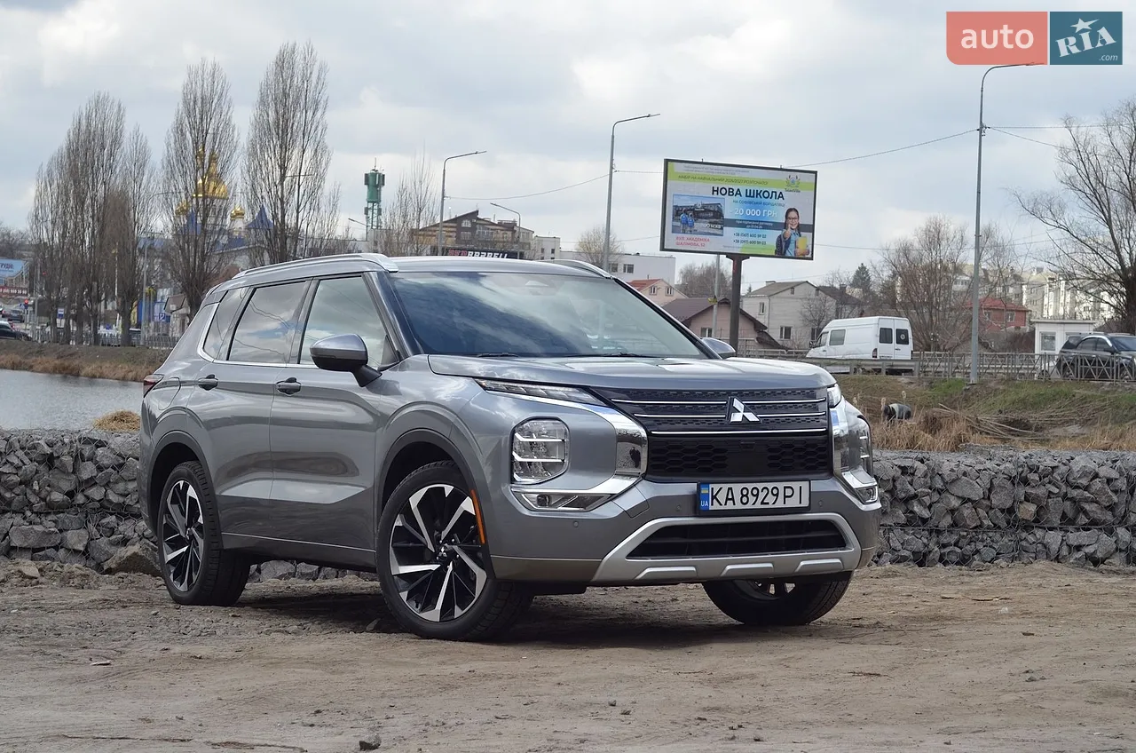 2024 Mitsubishi Outlander - мініатюра 17