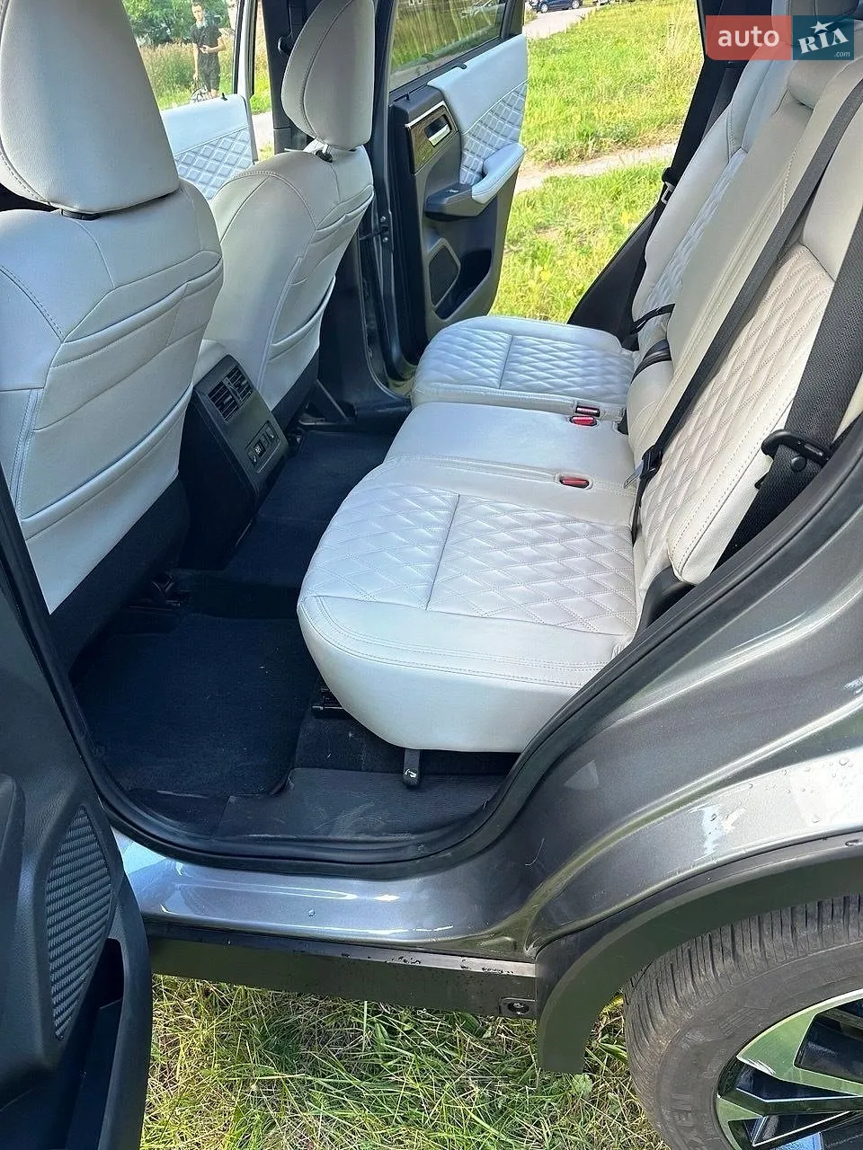 2023 Mitsubishi Outlander - мініатюра 22