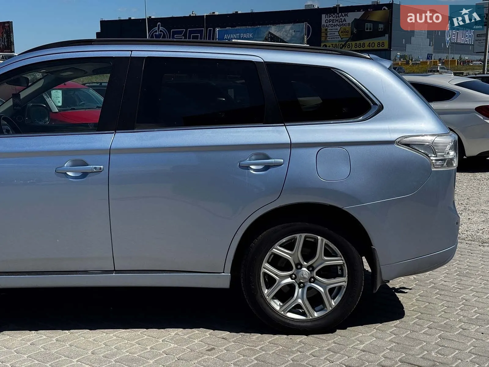 2013 Mitsubishi Outlander - мініатюра 12