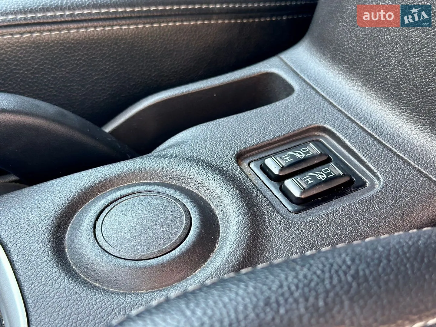 2014 Mitsubishi Outlander - мініатюра 28