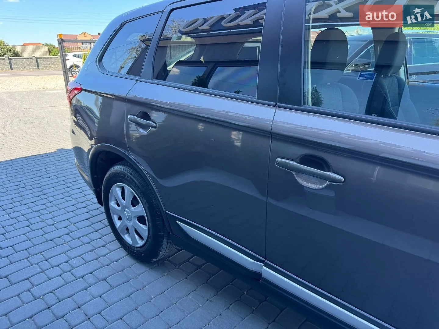 2023 Mitsubishi Outlander - мініатюра 15