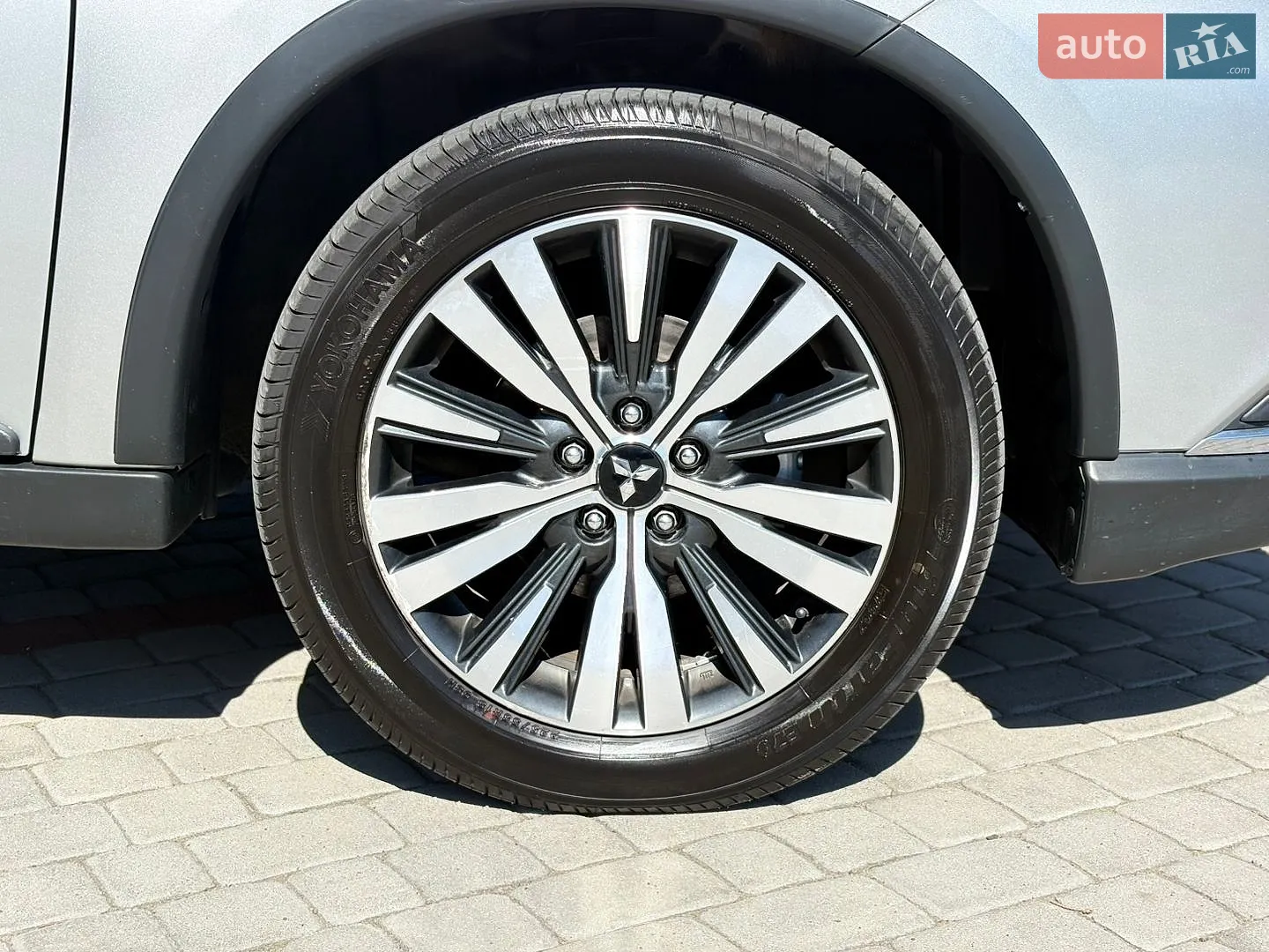 2019 Mitsubishi Outlander - мініатюра 14